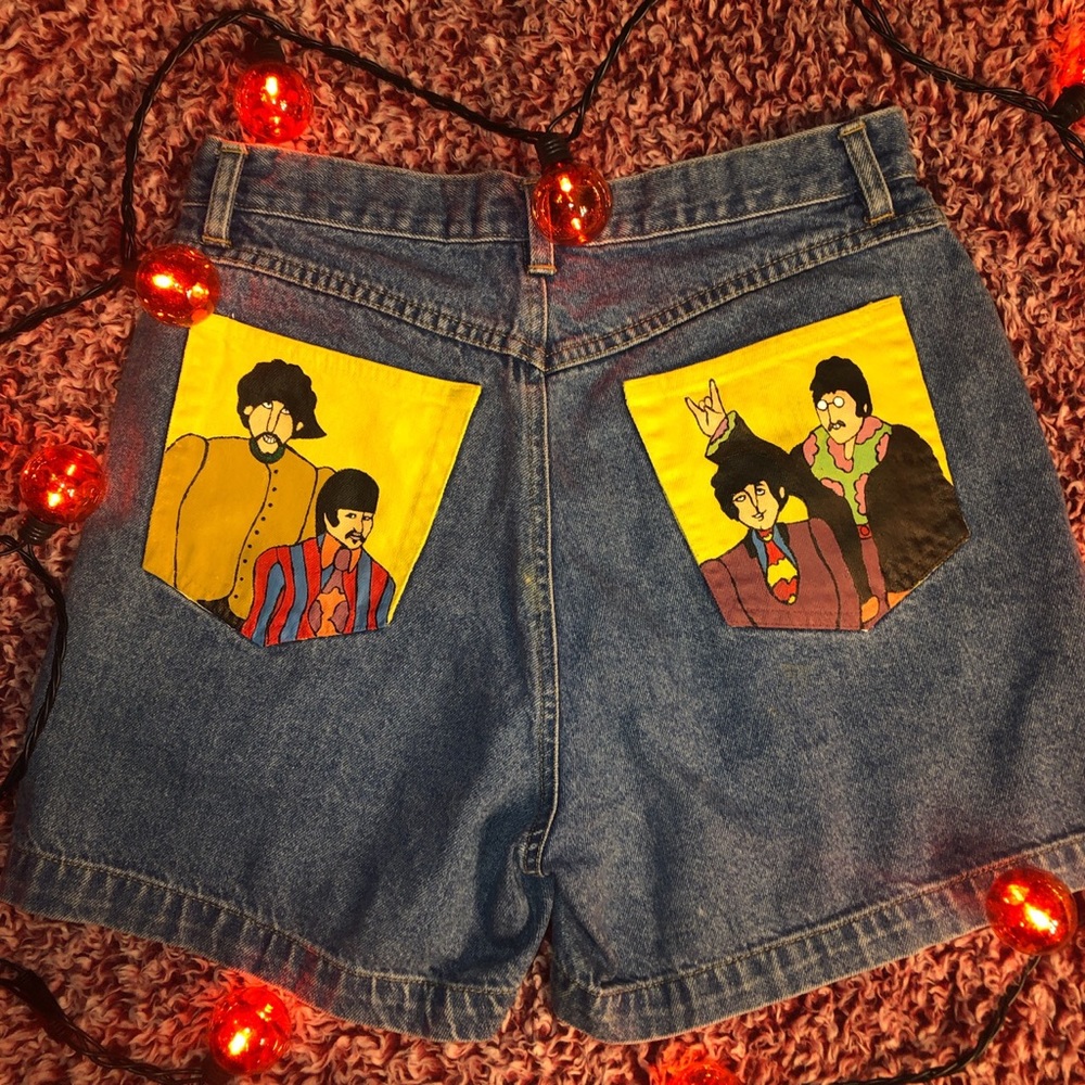 💛The Beatles Hand Painted Shorts 💛